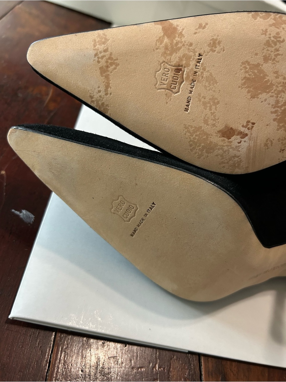 MANOLO BLAHNIK - Picture 2 of 6